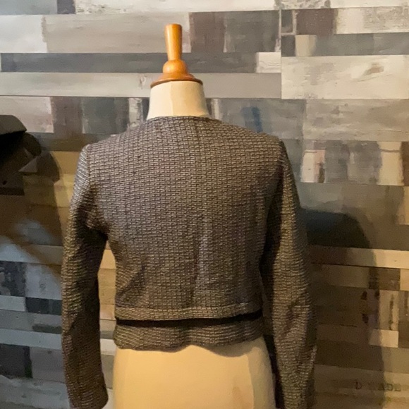 Blazer - Picture 2 of 5